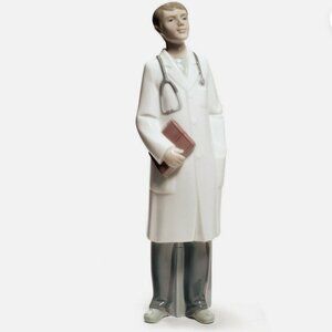 *LLADRO NAO* - Male Doctor/Physician with Box -  #1683 - NEW! - FAST SHIP!
